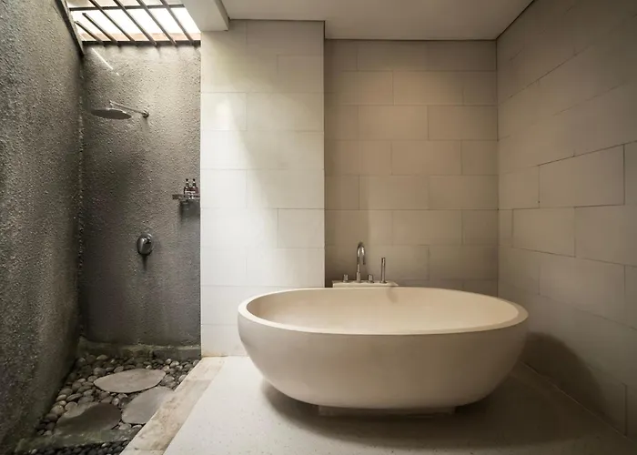 Reserve By Ini Vie Hospitality Villa *